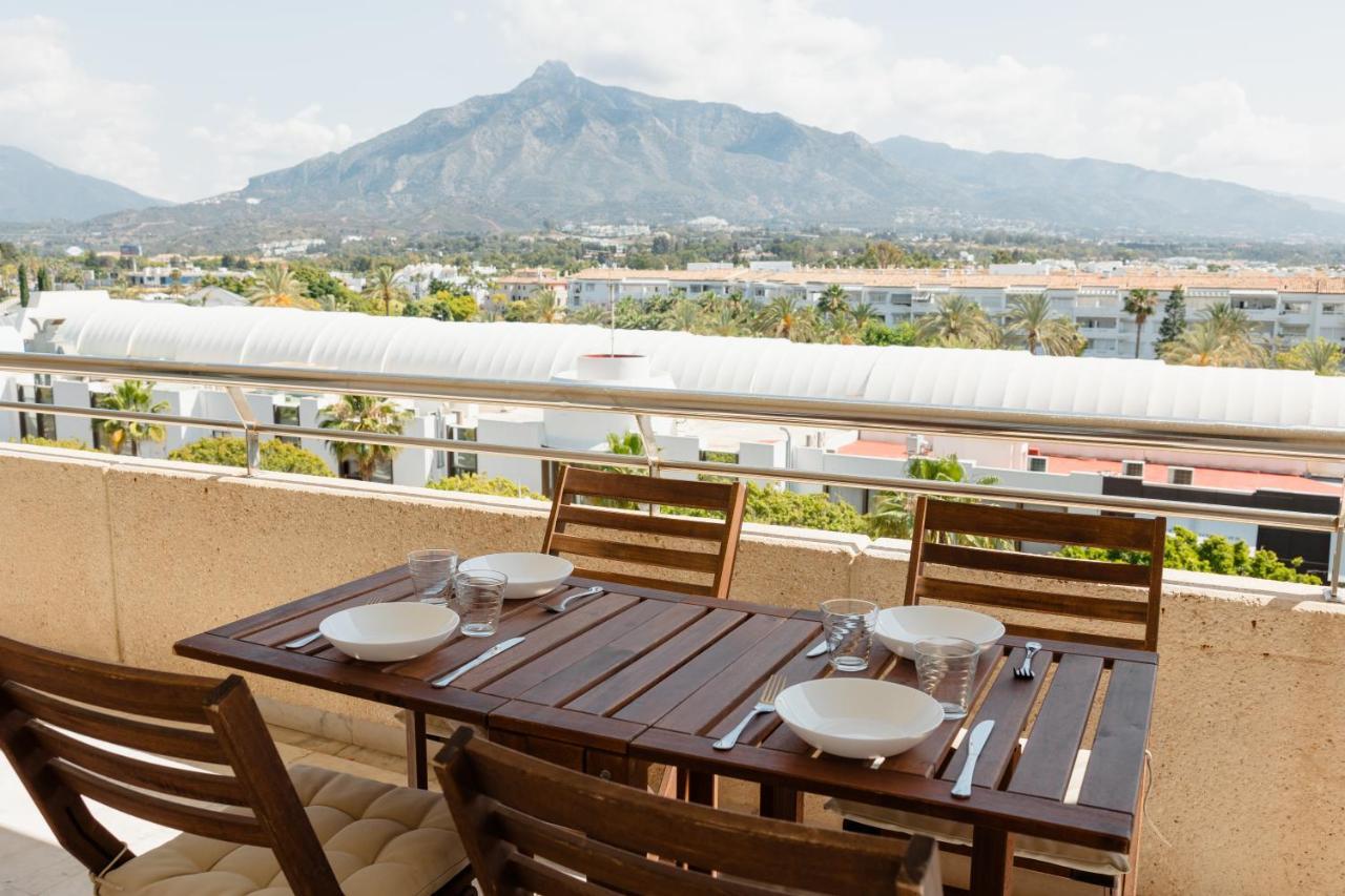 Sea View In The Center Of Puerto Banus And Private Parking *