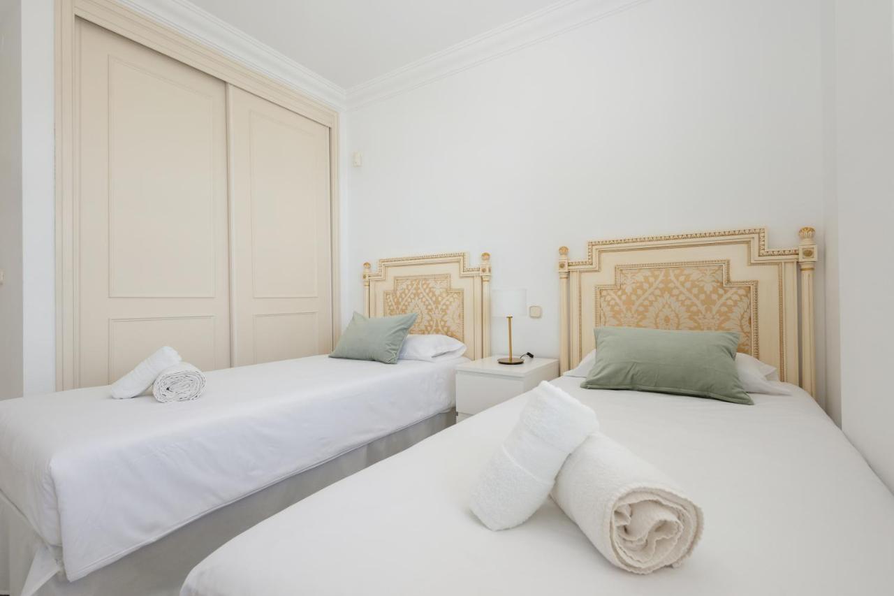 Sea View In The Center Of Puerto Banus And Private Parking *